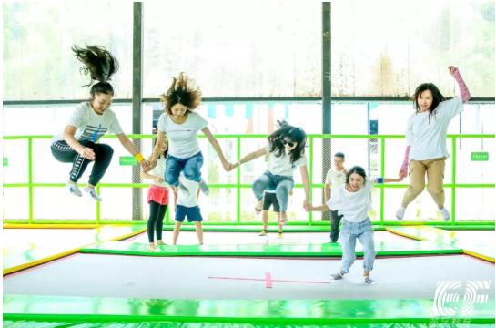 这家公司又又又又又搞Party啦