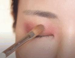 tf28号肿泡眼眼影画法新手,半扇形内双眼影画法新手