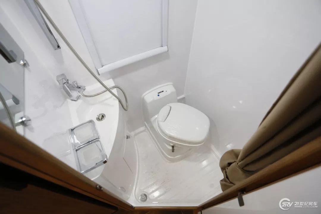 新款依维柯欧胜ad02后拓展房车,手动挡依维柯欧胜拓展房车大全