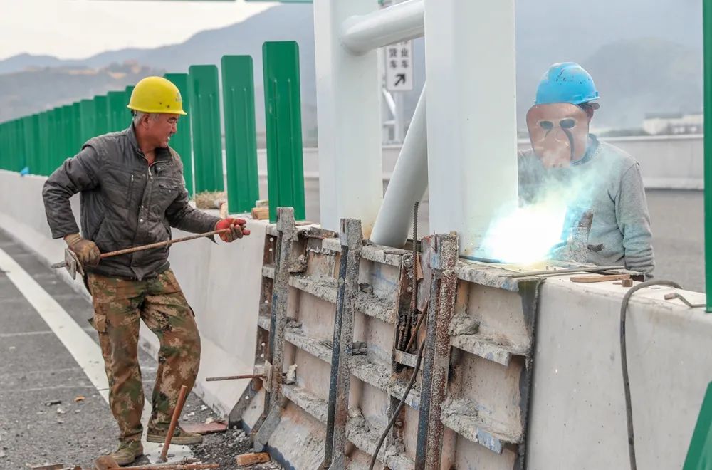 冲！市区连接线“最后一战”