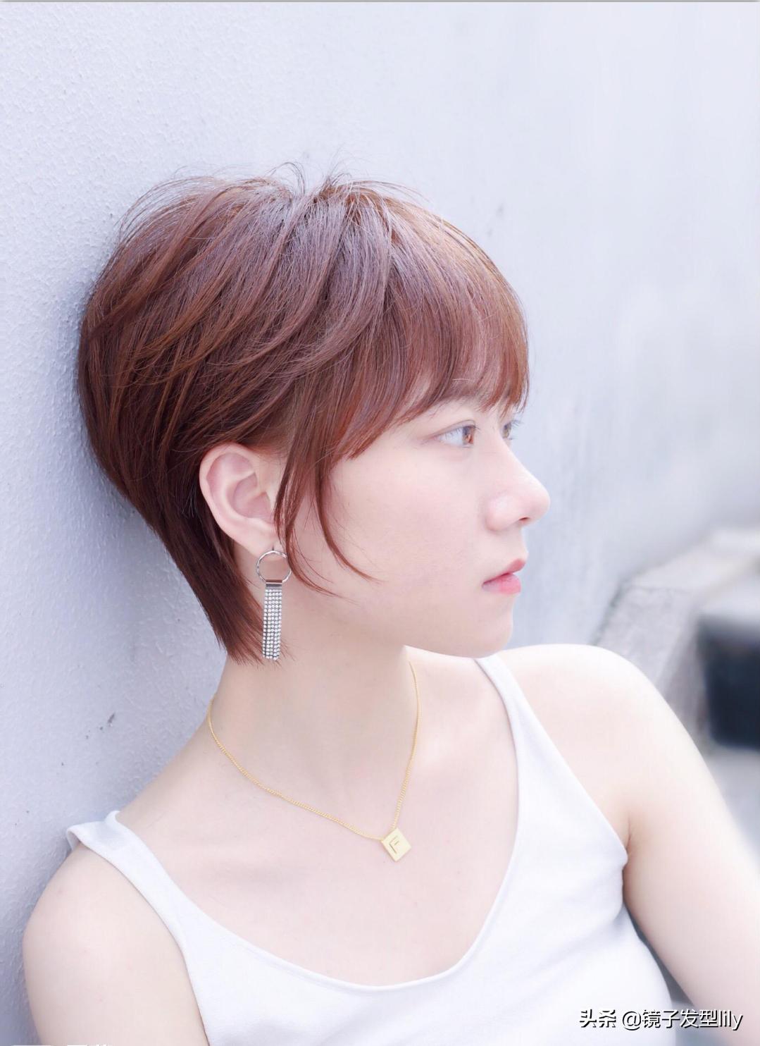 可爱的发型显脸小长发,小脸型短发发型设计