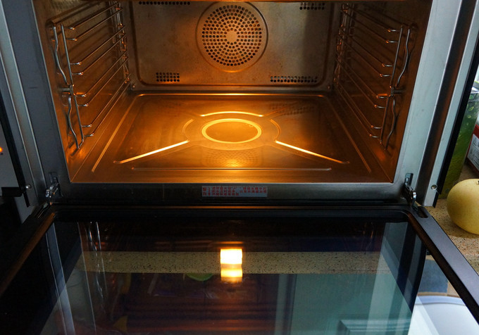 法格蒸烤箱和凯度蒸烤箱哪个好,凯度蒸烤箱都能做啥