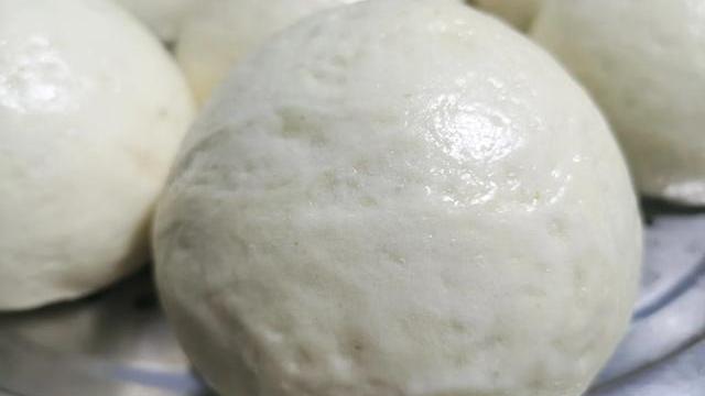 蒸馒头一斤面放多少克碱,蒸馒头碱放多了还能吃吗