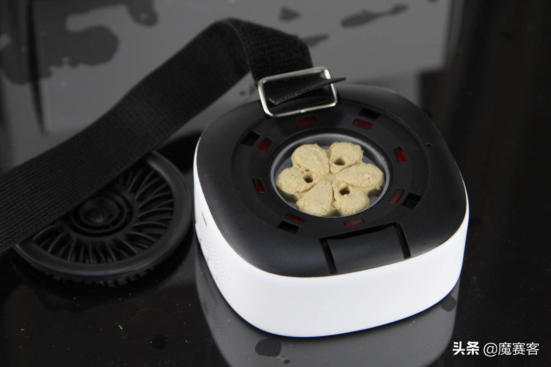 左点小艾3代智能艾灸盒体验,左点小艾智能艾灸盒怎么拆解