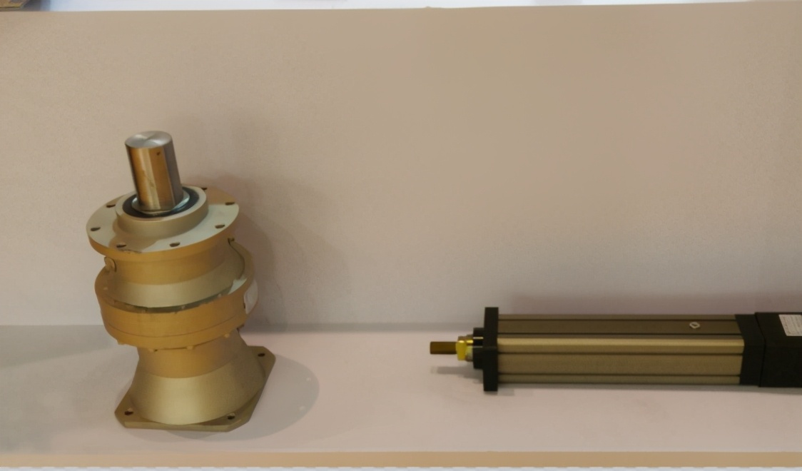 早新闻：百度飞桨开发者破三百万；京东助力中小企业上云