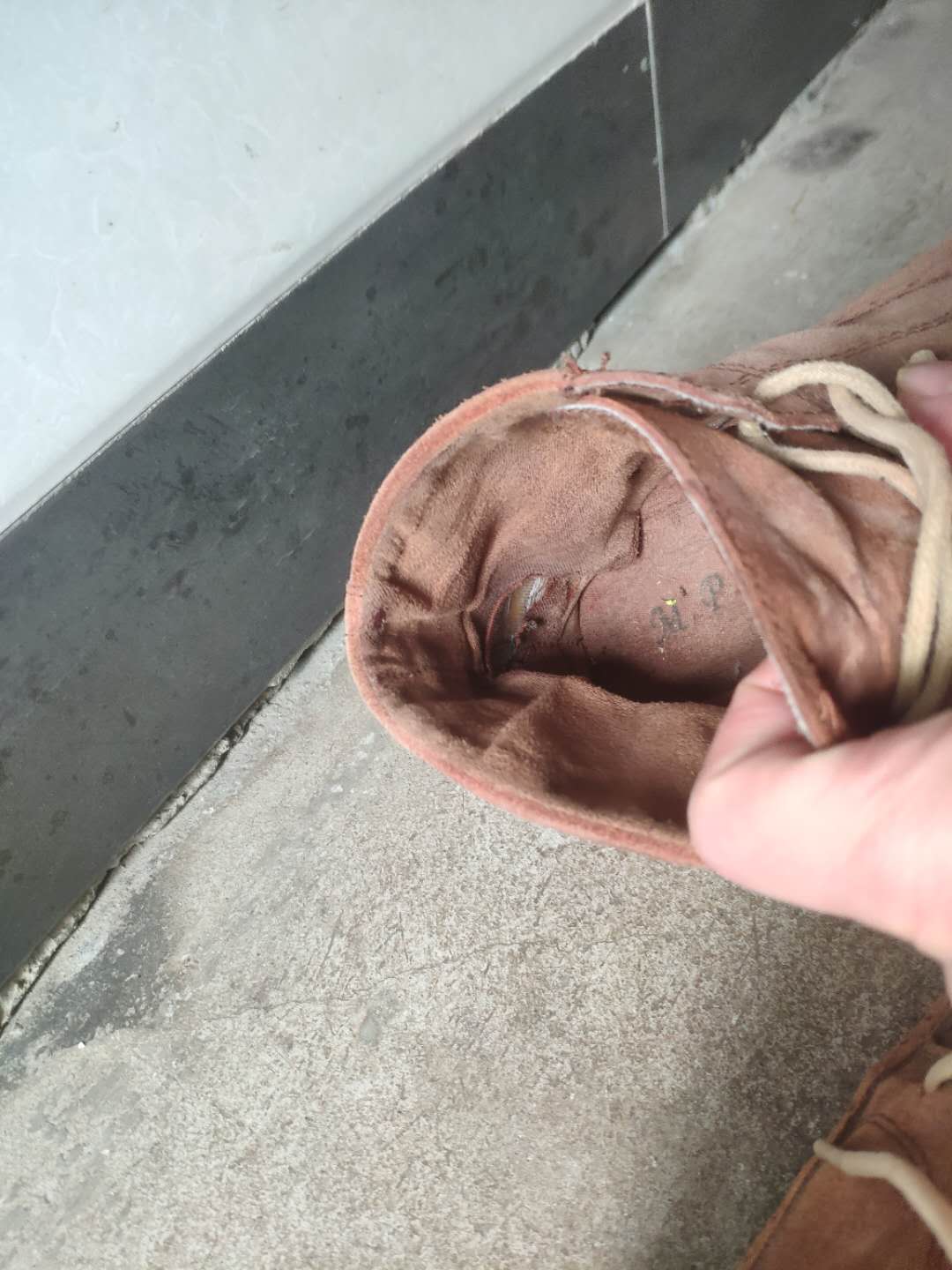 淘宝特价版牛皮软底鞋,淘宝牛皮鞋推荐