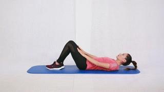 疫情严峻宅在家里怎么练？送给跑者5套不带重样的力量训练动作