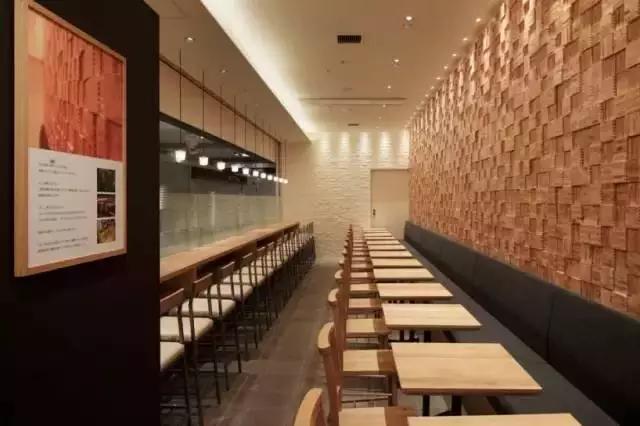 靠一碗粥火遍全网,靠一碗馄饨连开10家连锁店