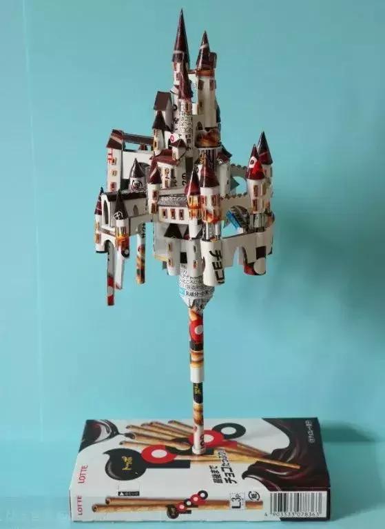 日本小哥自称“空箱职人”，靠着废纸盒办展览