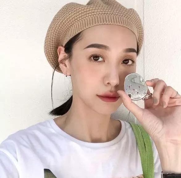 平价腮红收敛色和膨胀色的推荐,低饱和裸杏色腮红推荐