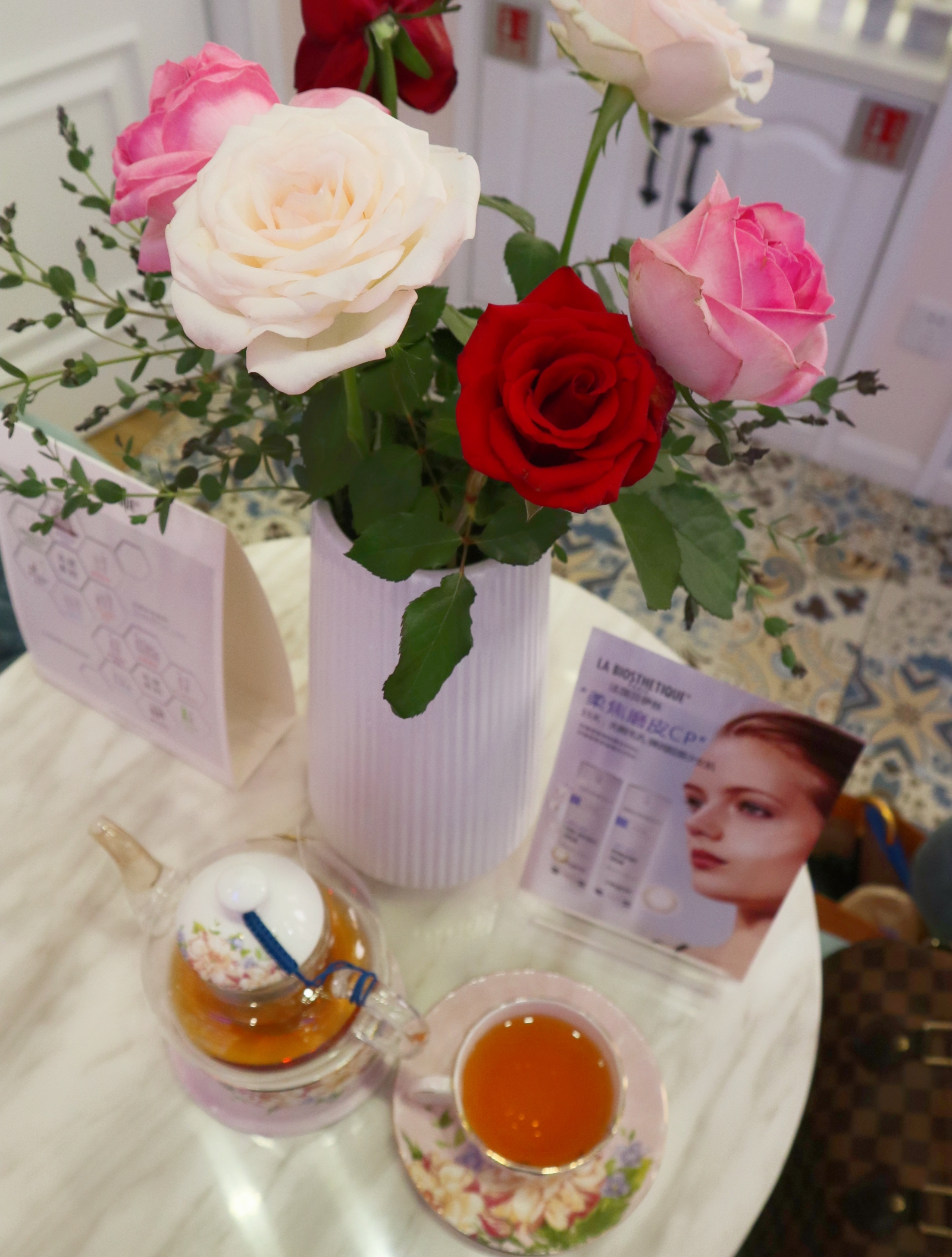 来法国贝伊丝,做珠珠女孩!贵妇级面部护理