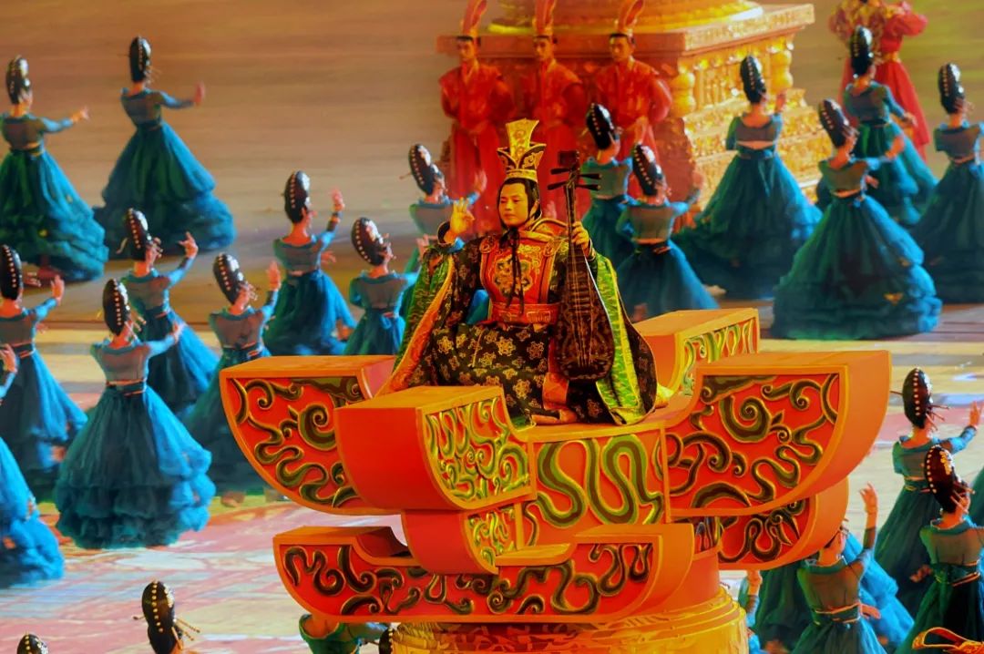 开幕式阴间表演遭百万网友吐糟，回看08年奥运会发现，我国真美