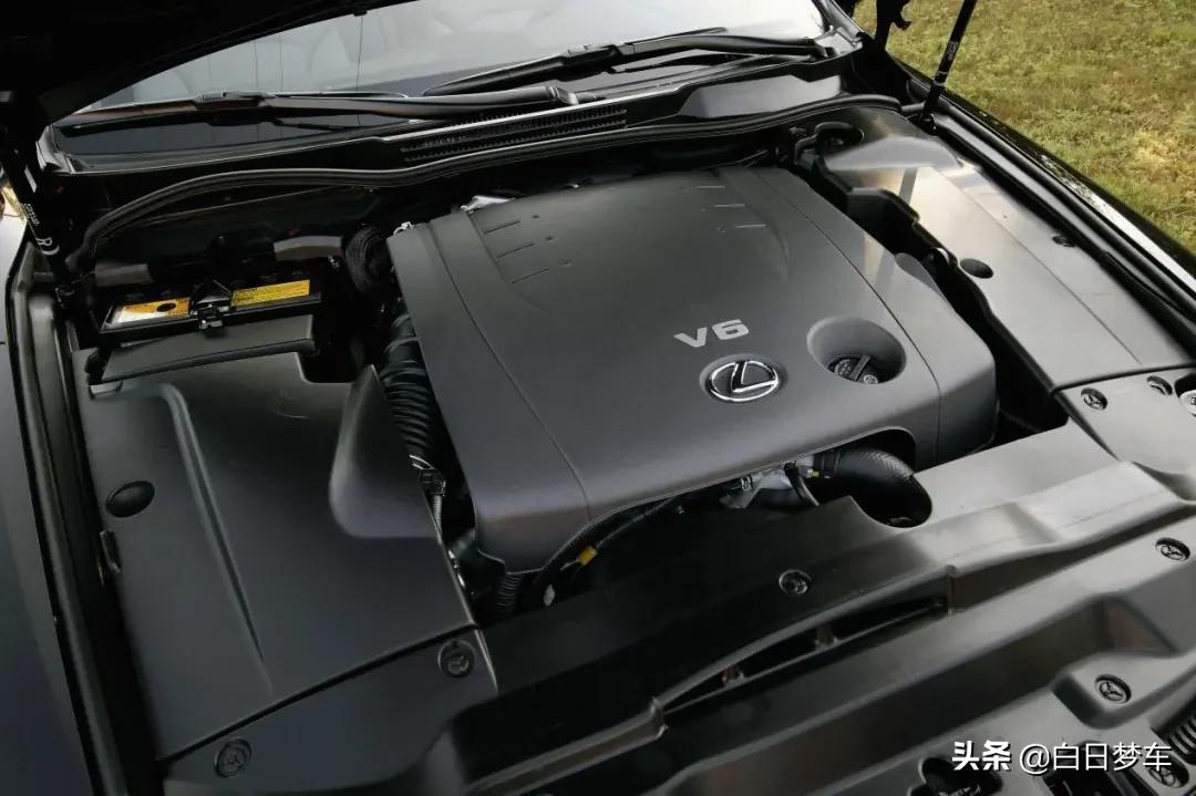 全新一代雷克萨斯is300,2022款雷克萨斯is官图发布