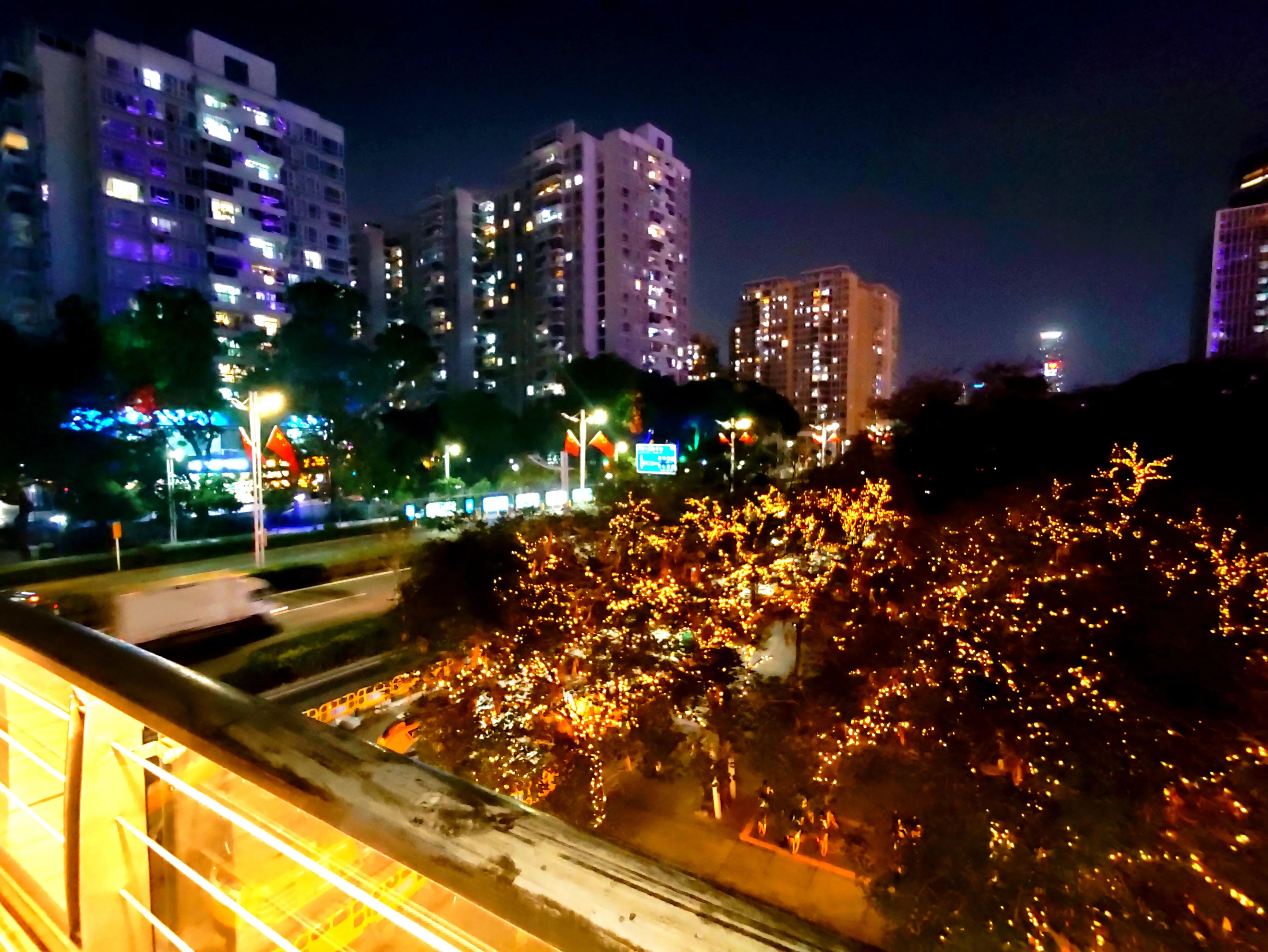 海岸城西座步行街夜景手拍纪实,20210508