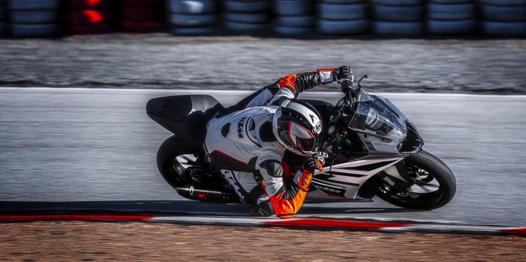 ktm为什么一直没想过造4缸机,ktm双缸研发