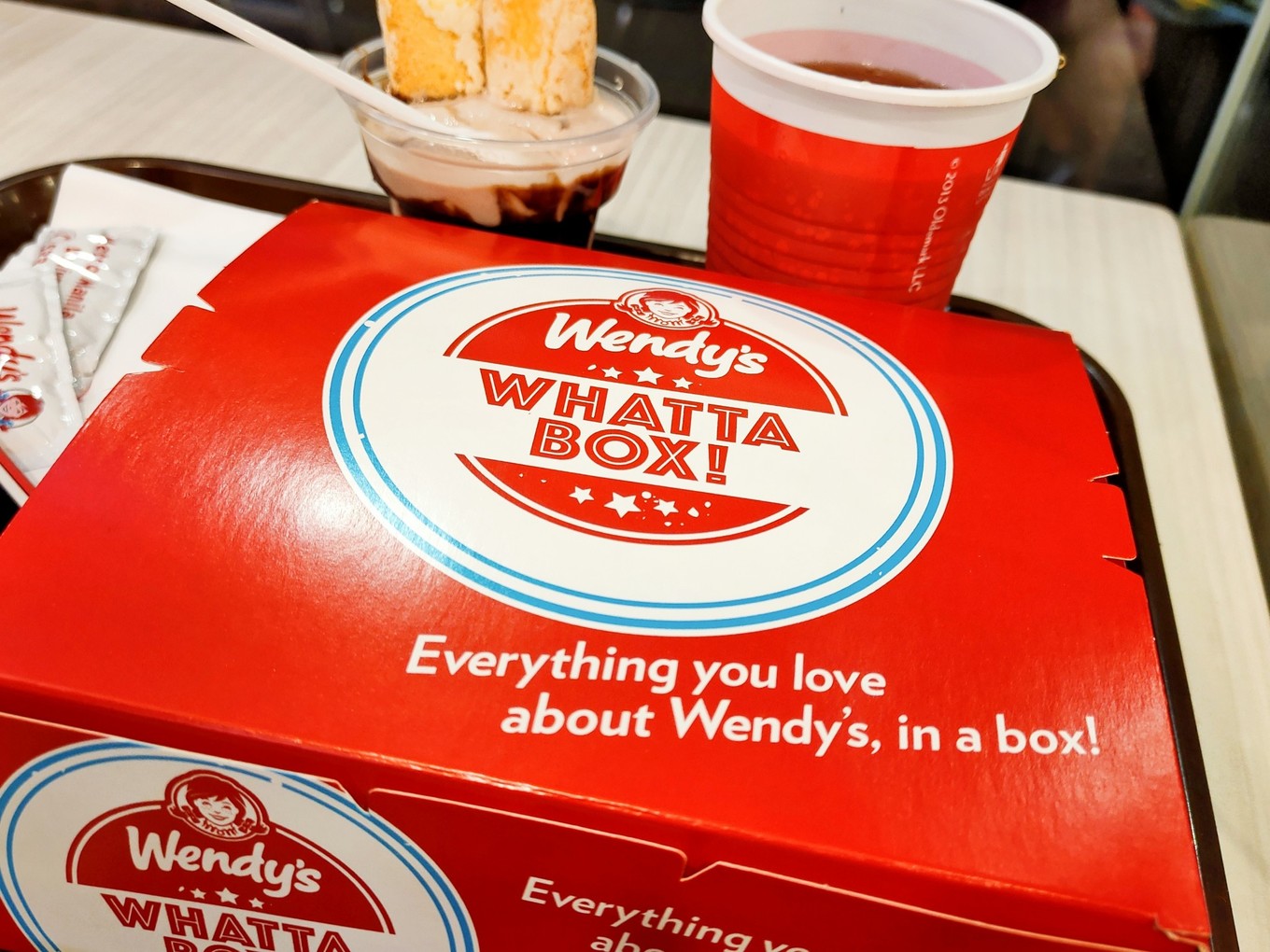 实弹射击or公墓拍大片？| 跟90后小伙儿在马尼拉“玩儿很野”