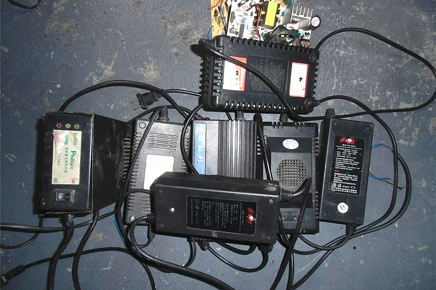 电动车充电如何才能避免起火,电动车私自拉线充电起火怎么处理