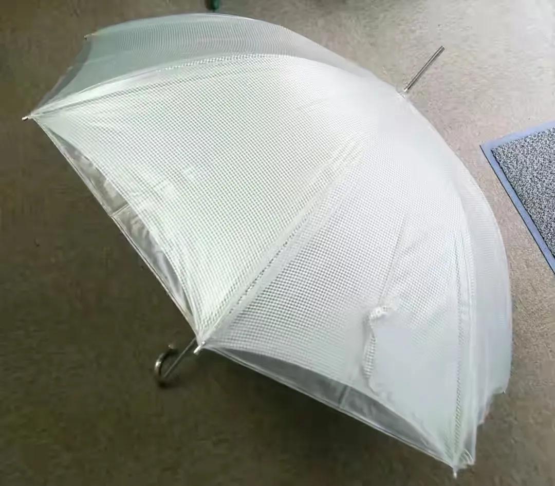 为什么日本人爱用透明伞,为什么日本大多是透明伞黑伞