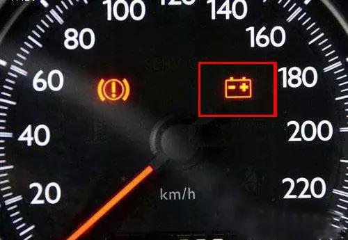 开车时这几个灯亮了马上停车,这八种灯亮了一定要停车