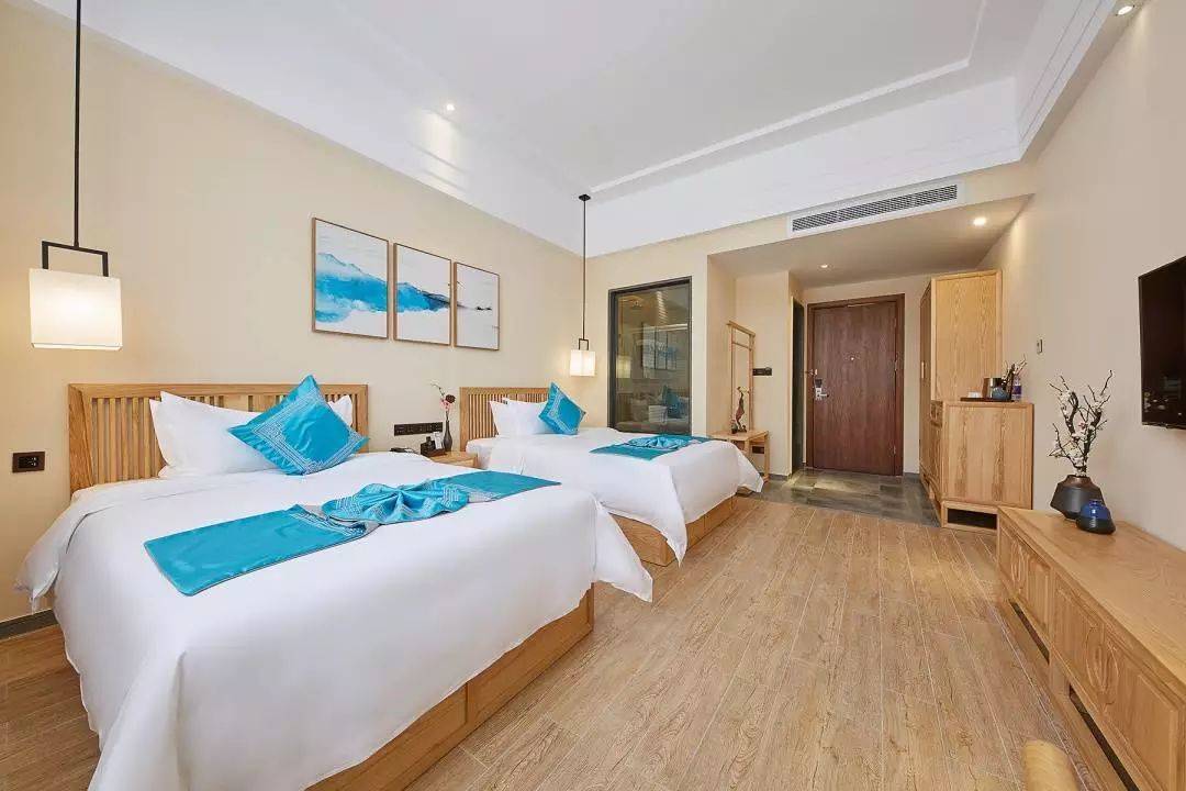 隐藏在英德一座微派风格的酒店—一幅灵动与纸上的古邑国画