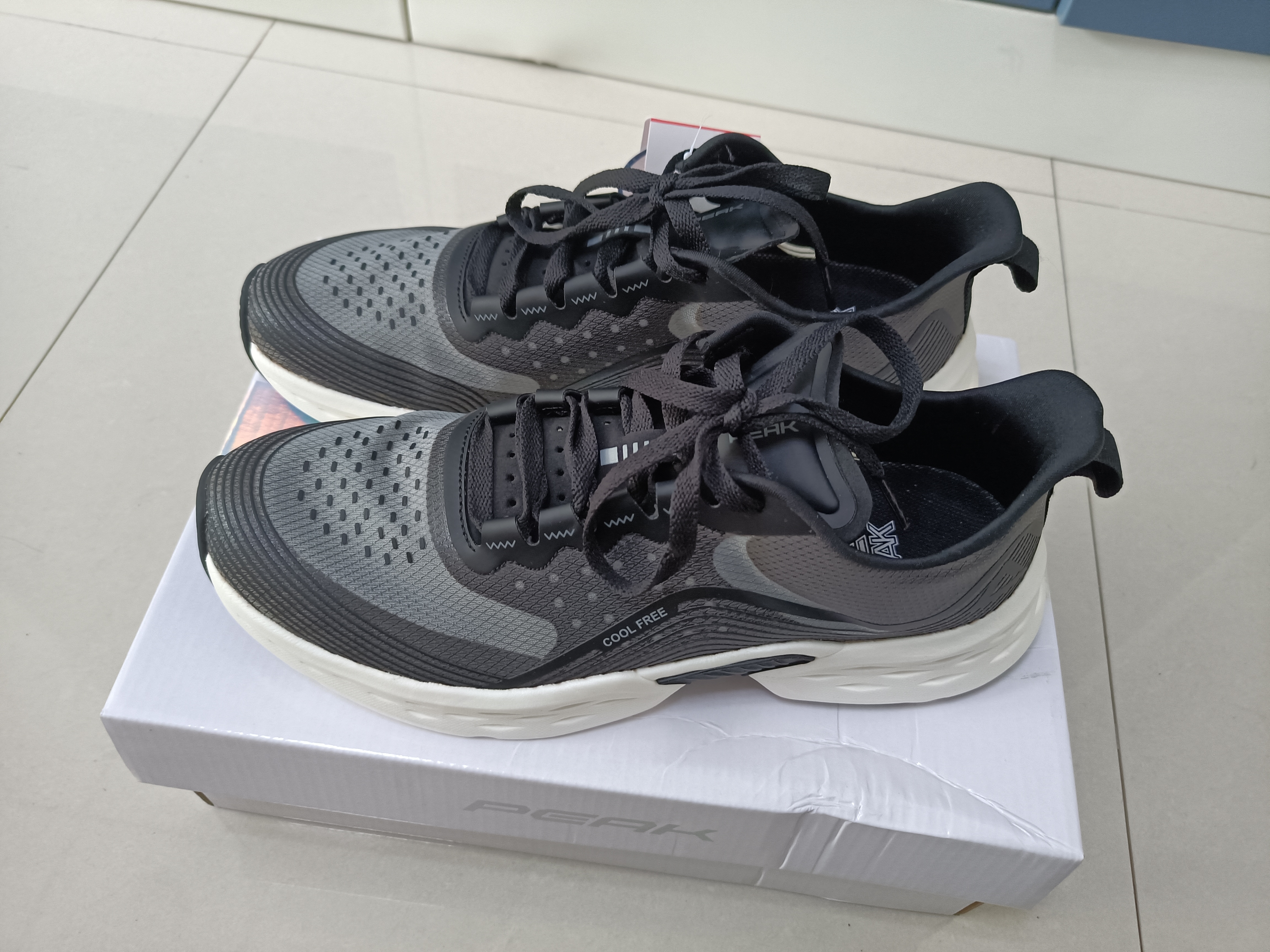 200左右入门耐操跑鞋推荐,特步跑鞋国产入门跑鞋最佳推荐