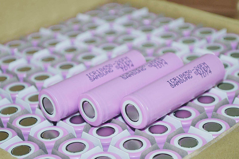 聚合物充电宝可以换18650电芯吗,充电宝用聚合物电池好还是18650好