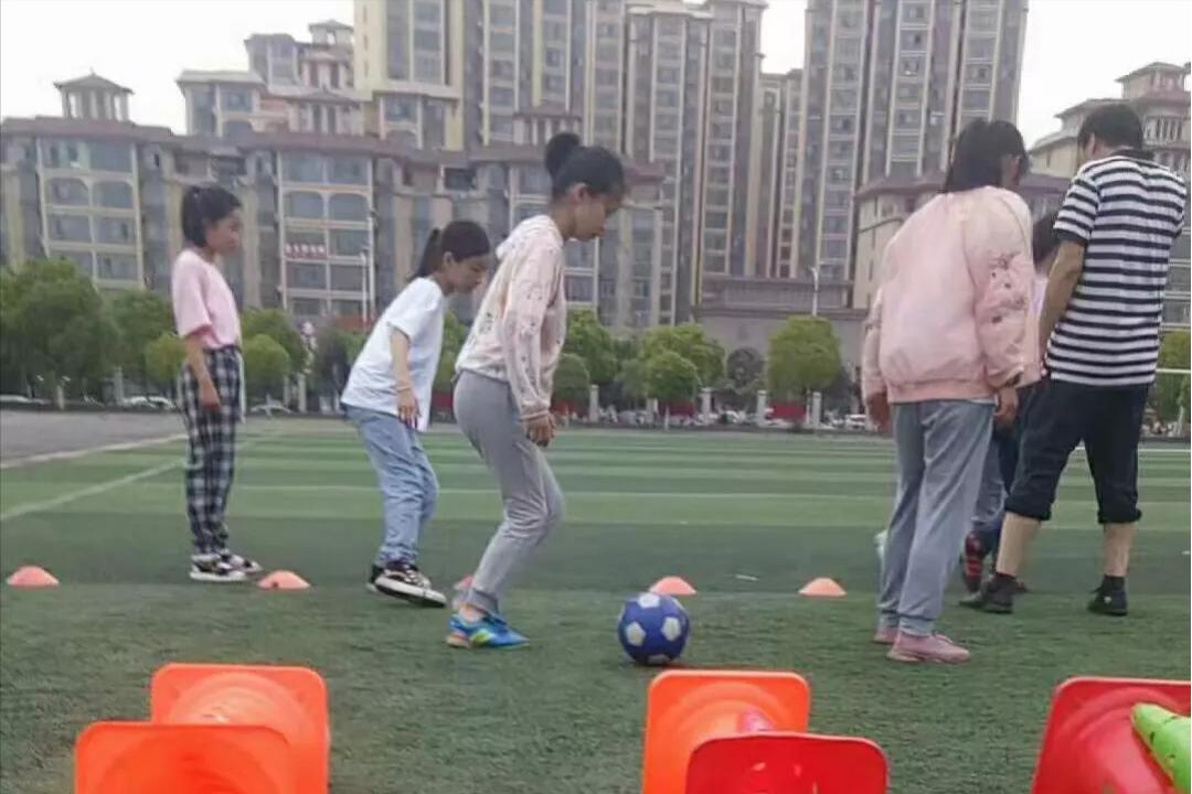 县第二实验小学足球杯,信阳市第二实验小学校长杯足球赛