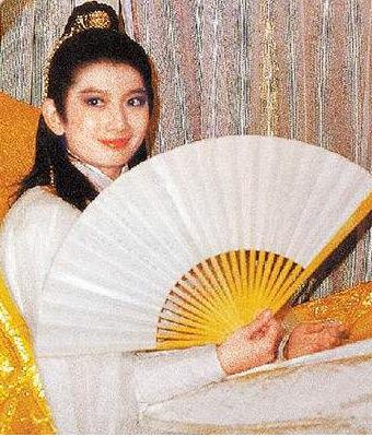 被亲父毒打性侵，多次自杀亲妈视而不见，刘玉璞的人生有多惨