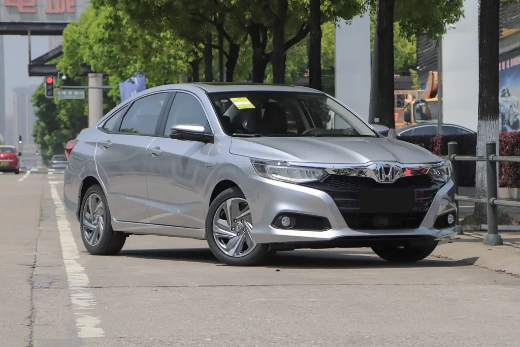 凌派1.0排量油耗10.7是什么原因,凌派2013款1.8l自动豪华版油耗多少