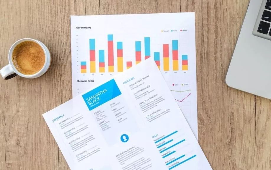 学钢琴多久能学会一首曲子,学钢琴大概多久能弹曲子