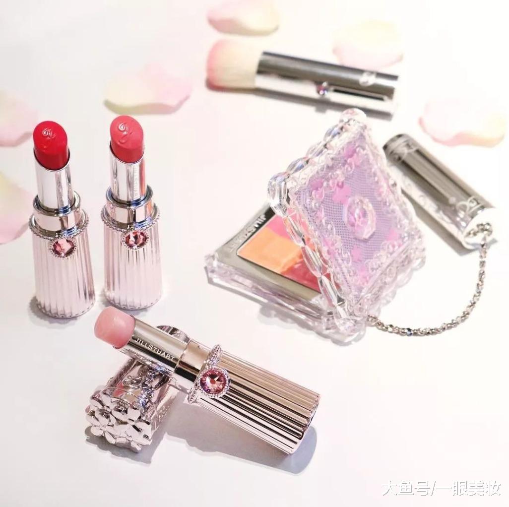 樱花季节来临,5款少女樱花粉色彩妆单品测评推荐