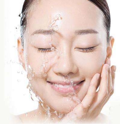 夏天用什么敷面膜,使用黑科技美白面膜