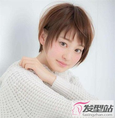 显瘦短发圆脸图片,适合圆脸的流行短发女款