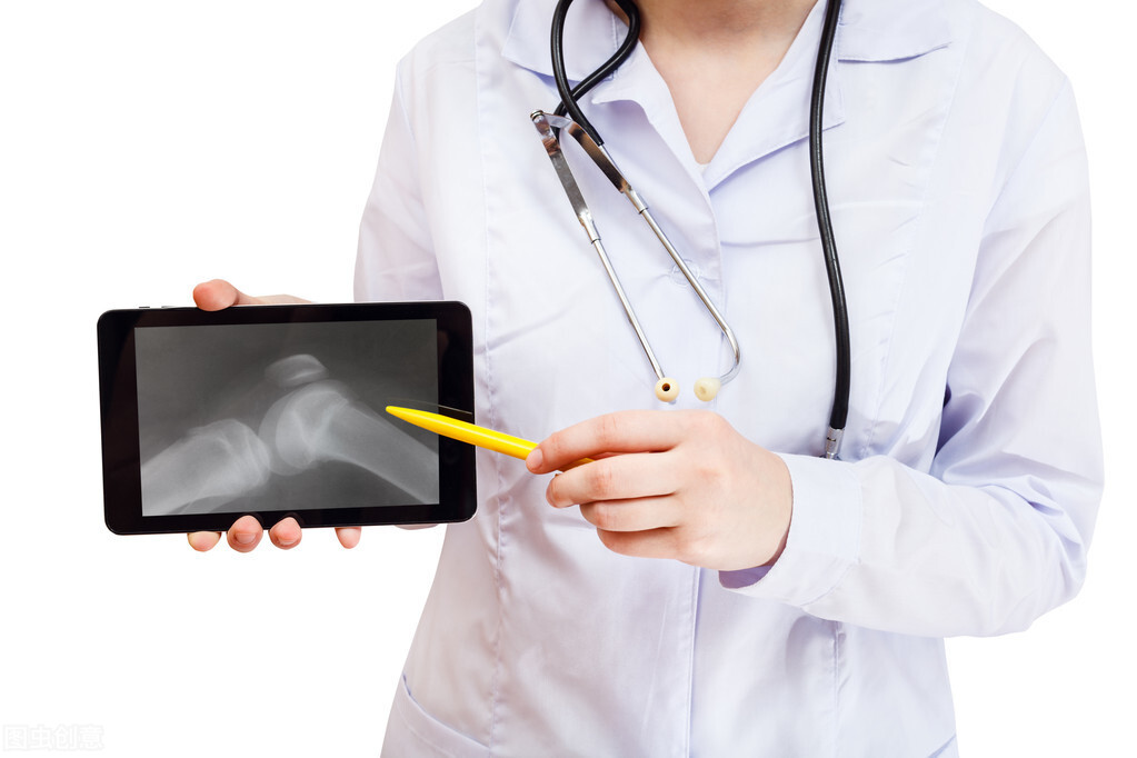 膝关节伸不直看老中医如何解决,膝盖突然伸不直一伸直就疼怎么办