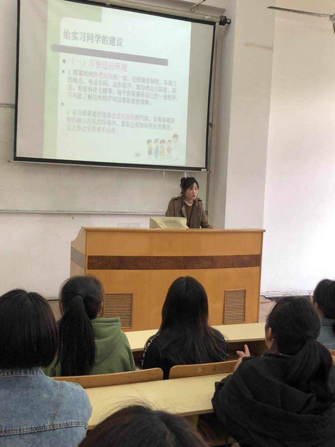 泰州扬子江技工学校分数线,泰州扬子江技工学校招生简章