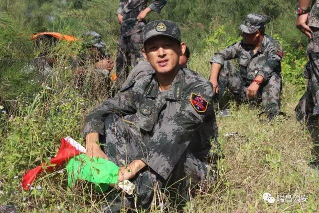 八一特辑退伍不褪色警营守初心,八一特辑兵在警营