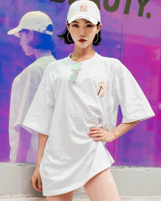 大幂幂穿搭春夏,杨幂同款gucci粉色小鹿斑比卫衣