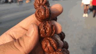 盘玩十年的山核桃手串,山核桃文玩包浆