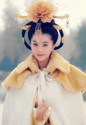 贾玲演的杨贵妃,贾玲杨贵妃真人照片