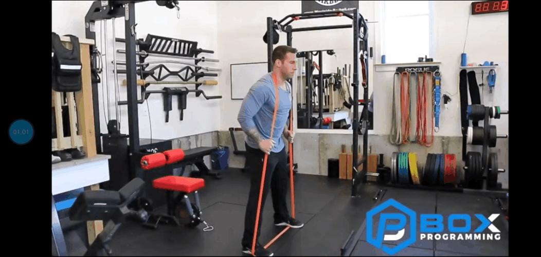 男人健身和不健身臀部的对比,健身男士臀肌