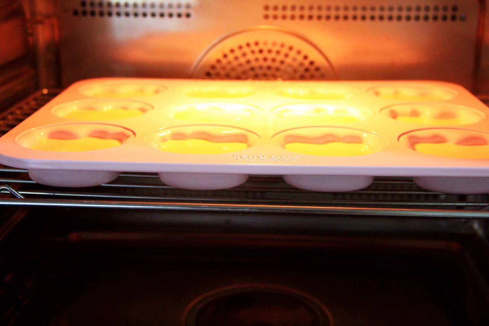 6-12岁儿童自己做蛋糕2个鸡蛋,蛋糕怎么做好吃只用牛奶不用面粉