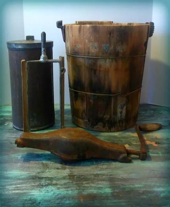 自制冰激凌需要些什么东西,震惊食物竟然是这样做出来的