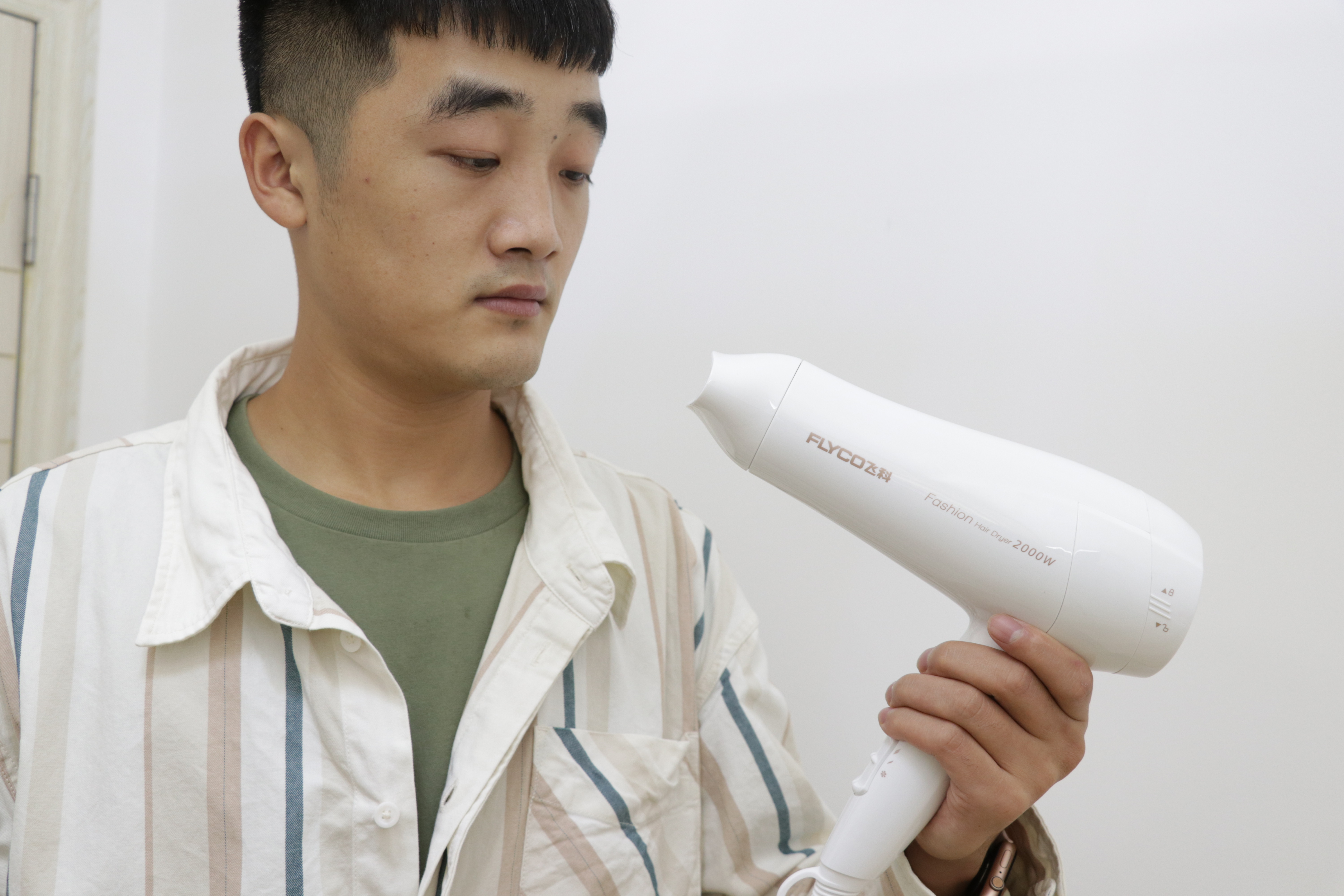 电吹风家用飞科超静音测评,飞科电吹风2000w各档位功率