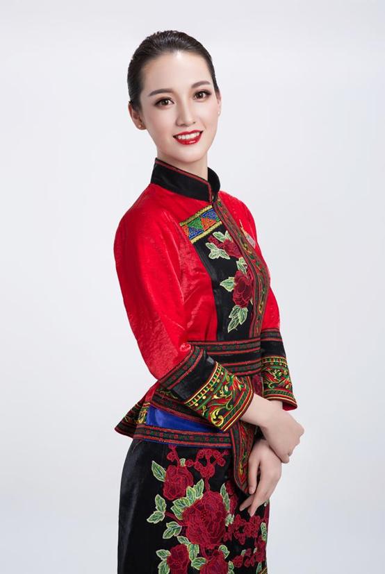 美丽空姐、微笑服务、民族服饰，最具特色航空公司：昆明航空