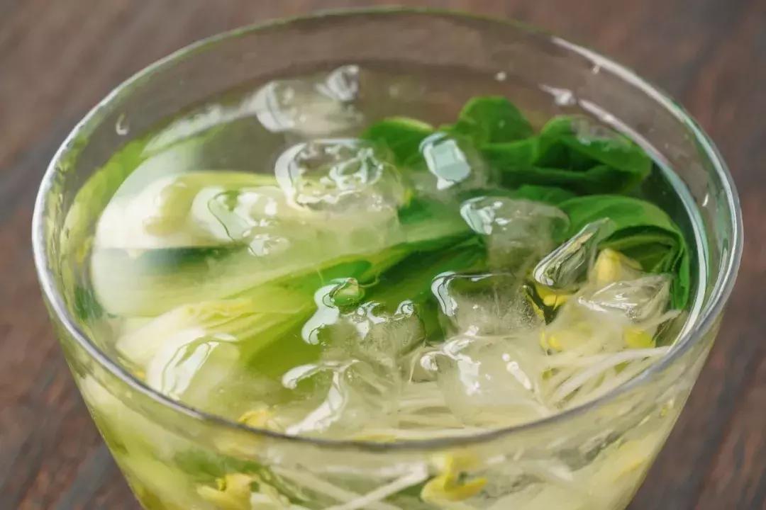 正宗好吃油泼面做法视频,油泼面怎么做最简单最好吃