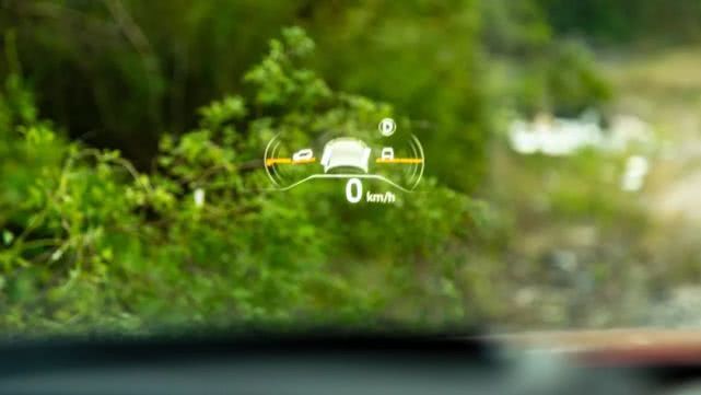 试驾牛车视频,新款路虎揽胜极光底盘解析