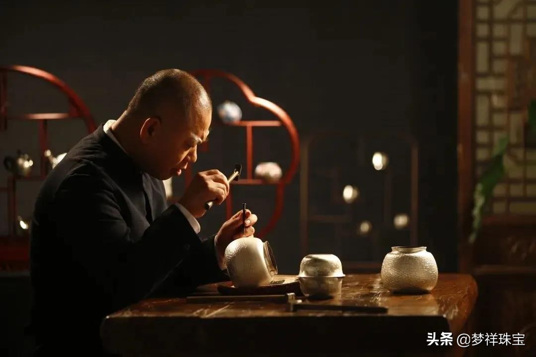 喜报:梦祥公司李杰石入围第五批河南非物质文化遗产代表性传承人