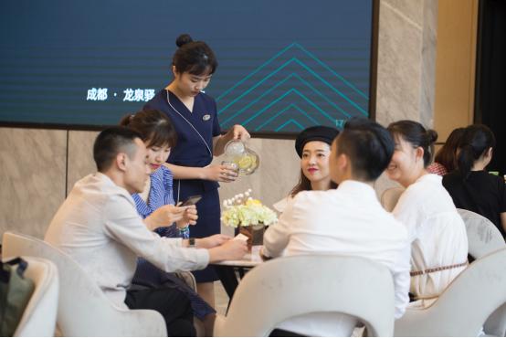 榫欐鼎涓伴敠,榫欐鼎涓伴敠椤圭洰