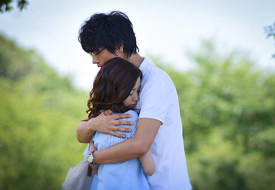 你深爱的人出轨了你会原谅吗,你深爱的人最后却给你伤害