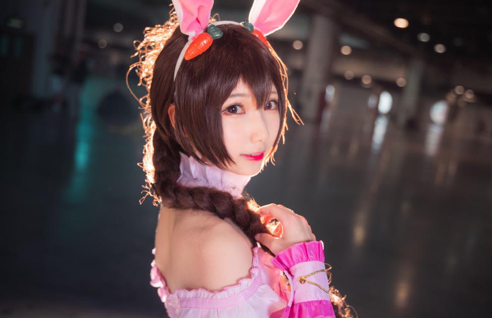 斗罗大陆小舞cos兔子不是吃草的吗,斗罗大陆真人cos小舞和唐三合照